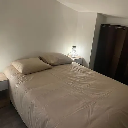 Lägenhet Authentique Et Calme Hypercentre Wifi Netflix *